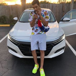 Meet your Posher, Cameron